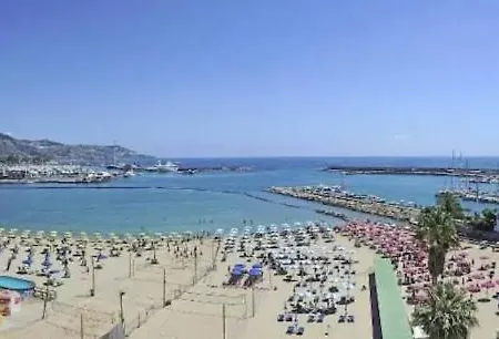 Con Giardino In Totale Relax Al Mare - #essenzedimaresanremo Appartement