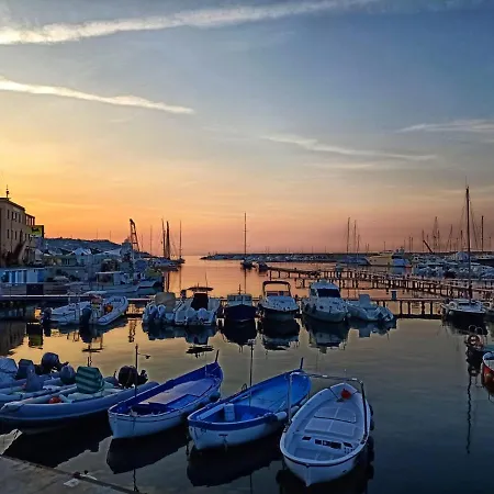 Con Giardino In Totale Relax Al Mare - #essenzedimaresanremo Санремо